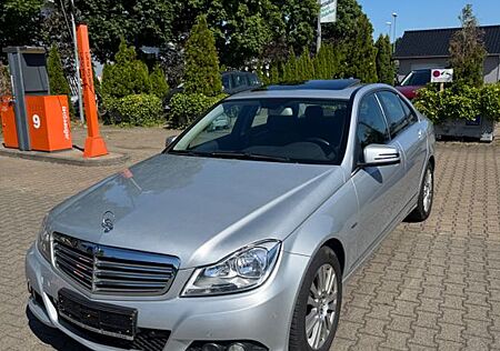 Mercedes-Benz C 180 CGI BlueEFFICIENCY ELEGANCE