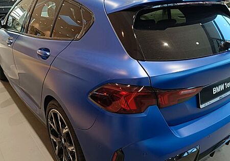 BMW 135 M135 xDrive, Frozen Portimao matt blau
