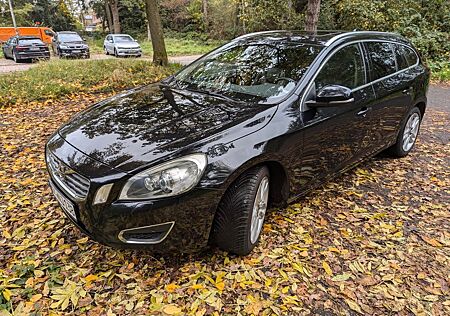 Volvo V60 gebraucht kaufen Volvo V60 , Tüv Neu, 224 tkm, 163 PS, AHK, Gepflegt