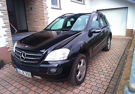 Mercedes-Benz ML 280 CDI 4MATIC -Leder- AHK 3,5 T abnehmbar