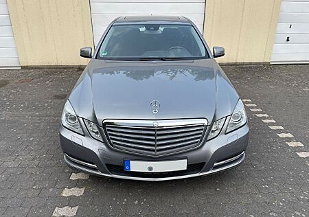 Mercedes-Benz E 200 CGI BlueEFFICIENCY ELEGANCE ELEGANCE
