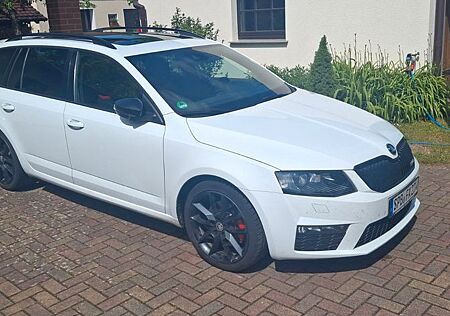 Skoda Octavia 2.0 TDI DSG RS Combi RS