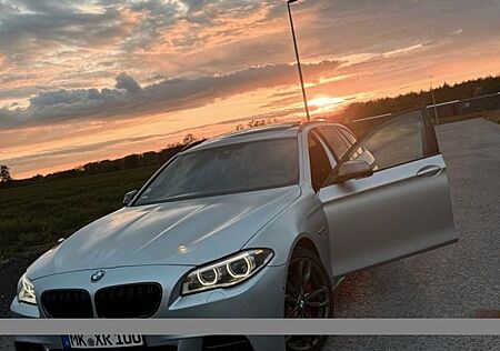 BMW M550d xDrive Touring A M