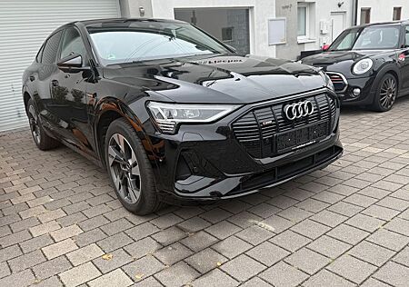 Audi e-tron Sportback 50 quattro S line, CarPlay