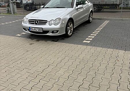 Mercedes-Benz CLK 200 KOMPRESSOR AVANTGARDE Avantgarde