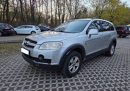 Chevrolet Captiva 2.4 mit LPG Gas ohne Tüv 5-Sitzer
