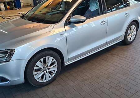 VW Jetta Volkswagen 1.6 TDI DSG LIFE LIFE