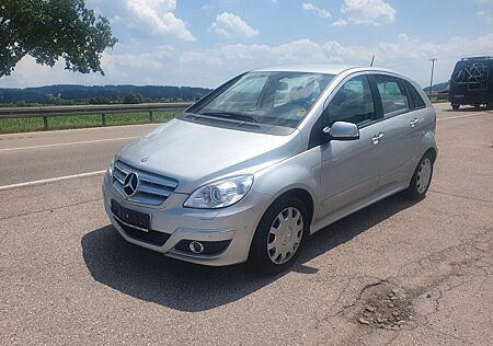 Mercedes-Benz B 180 CDI Tüv 03/27