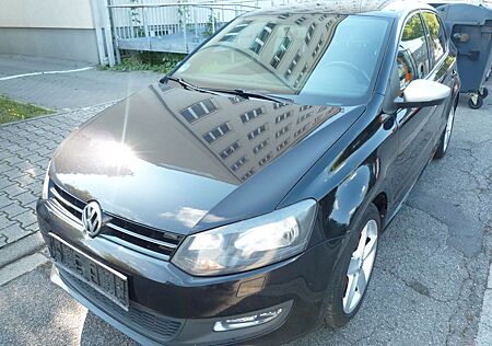 VW Polo Volkswagen V Black Edition