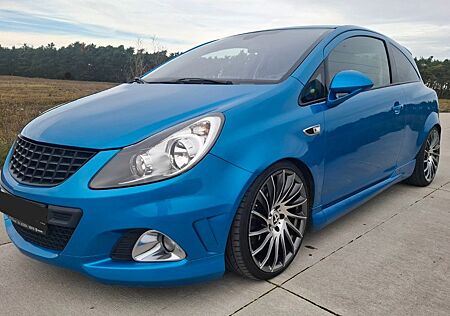 Opel Corsa D 1.6 Turbo OPC mit vielen Extras