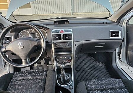Peugeot 307 Presence 110