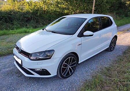 VW Polo Volkswagen 1.8 TSI DSG GTI BMT