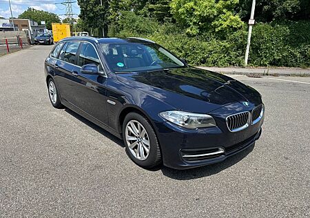 BMW 530d Touring A,Panorama,Leder,Xnon,AHK,Euro6