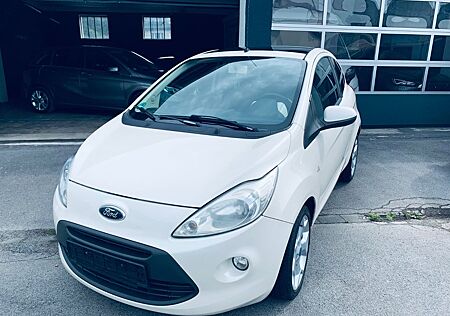 Ford Ka 1.2 Titanium PANORAMADACH/SHZ/PDC/KLIMAAUT.