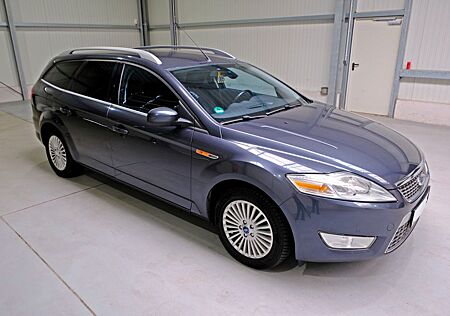 Ford Mondeo Turnier Titanium / NAVI / ACC