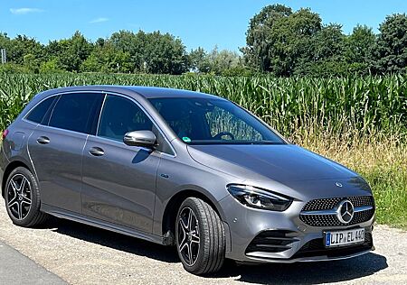 Mercedes-Benz B 250 e DCT - AMG 23TKM sehr gute Ausstattung
