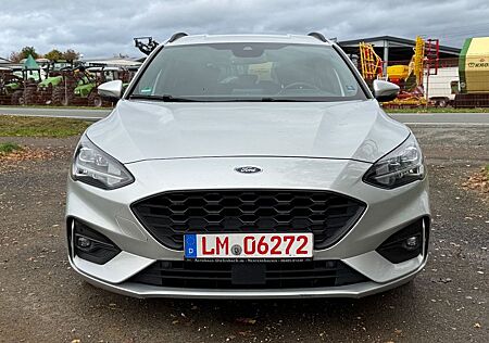 Ford Focus Turnier ST-Line /Top Zustand/ Tüv Neu