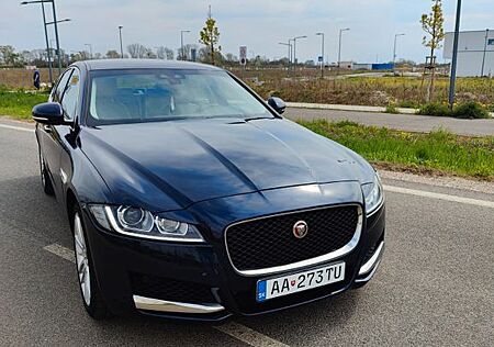 Jaguar XF 2.0 Petrol - 25t 250PS Prestige