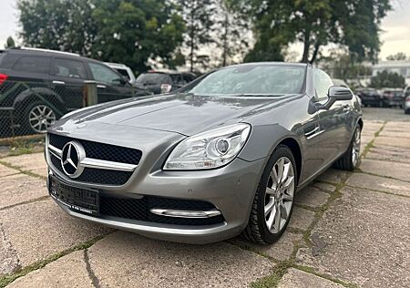 Mercedes-Benz SLK 200 BlueEFFICIENCY*LEDER*NAVI*61000 KM*PDC*