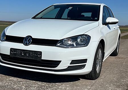 VW Golf Volkswagen 1.2 TSI 63 kW Comfortline Comfortline