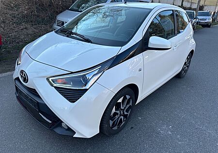 Toyota Aygo (X) kAygo -play Team D/SPUH LM/EU6/NUR 47 TKM