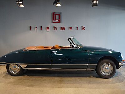 Citroën DS "La Déesse" Cabrio**Grün-Cognac**