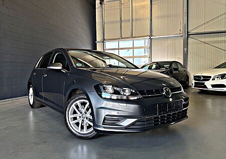 VW Golf Volkswagen VII Lim. Comfortline-ACC-MASSAGE-NAVI-