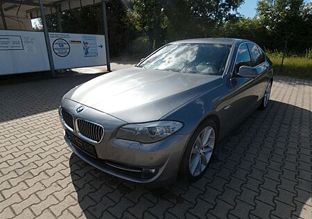 BMW 530 d Aut. Navi HeadUp Xenon Kamera SHZ PDC