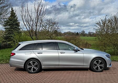 Mercedes-Benz E 220 d 4MATIC T-Modell AHK Burmester Distronic