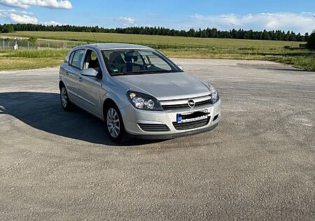 Opel Astra 1.6 Twinport 77kW -