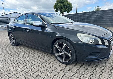 Volvo S60 Lim. R-Design