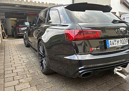 Audi RS6 4.0 TFSI tip. quattro performance Avant -
