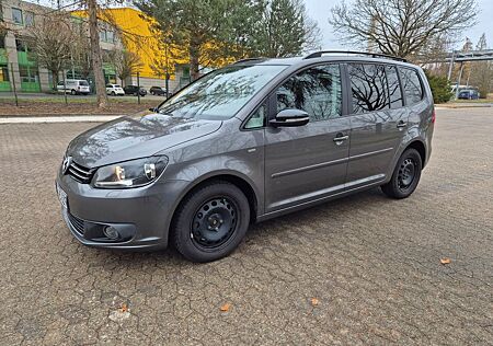 VW Touran Volkswagen 2.0 TDI MATCH AHK SHZ