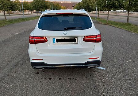 Mercedes-Benz GLC 250 4MATIC AMG Line Autom. AMG Line