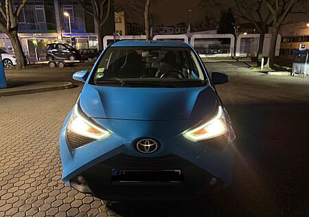 Toyota Aygo (X) -play club !Automatik!Carplay!Kamera!
