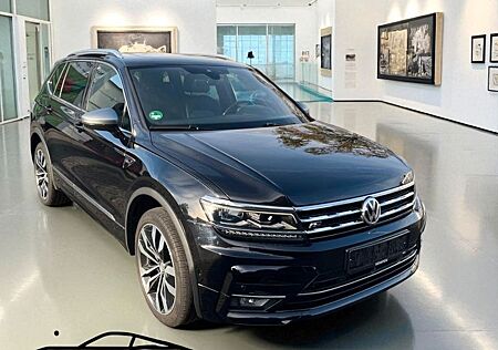 VW Tiguan Allspace Volkswagen R Line 4Motion*7Sitze*Pano