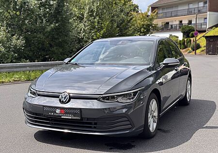 VW Golf Volkswagen VIII Lim. Life 2.0TDI/DCC/ACC/LED Plus