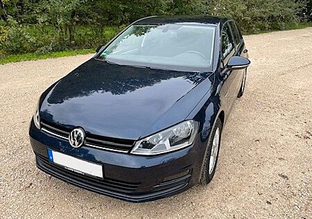 VW Golf Volkswagen 2.0 TDI BMT CUP NAVI SHZ Parkpilot