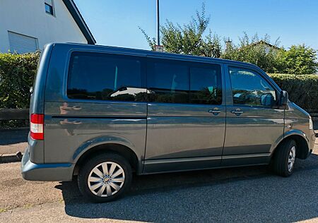 VW T5 Caravelle Volkswagen 2,5 TDI