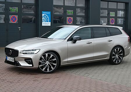 Volvo V60 B4D Plus Dark*LED*PANO*CAM*STHZ*H&K*AHK