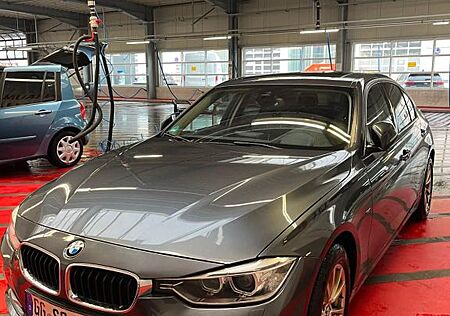 BMW 320d Sport Line Sport Line