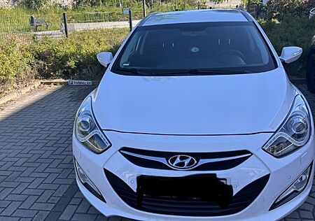Hyundai i40 cw 1.7 CRDi Style 100kW Automatik Style