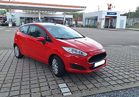 Ford Fiesta Zahnriemen und TÜV Neu beim kuschligen