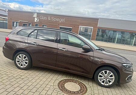 Fiat Tipo Lounge/TÜV§INSPEKTIONNEU