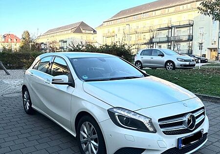 Mercedes-Benz A 180 -