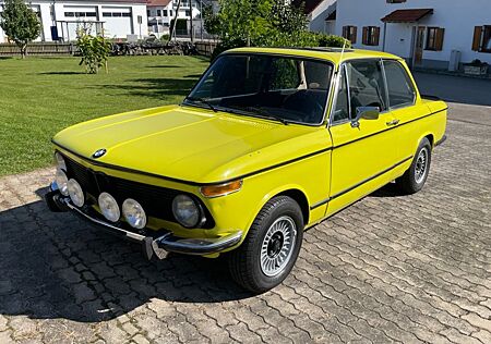 BMW 2002 E10 Golfgelb mit ATS Alufelgen