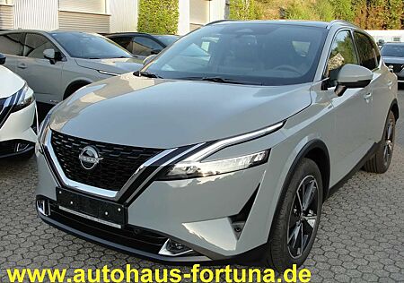 Nissan Qashqai Tekna 1.3 Automatic HUD Glasdach LED
