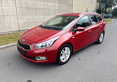 Kia Cee'd Sportswagon *PDC*AHK*SHZ*TOP*