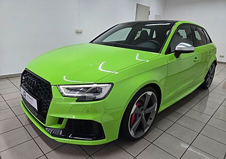 Audi RS3 Sportback 2.5 TFSI qu. Lizard Green RS Desi
