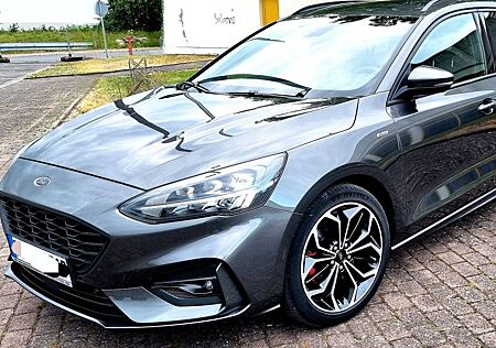 Ford Focus 1,0 EcoBoost Hybrid 114kW ST-Line Tur....